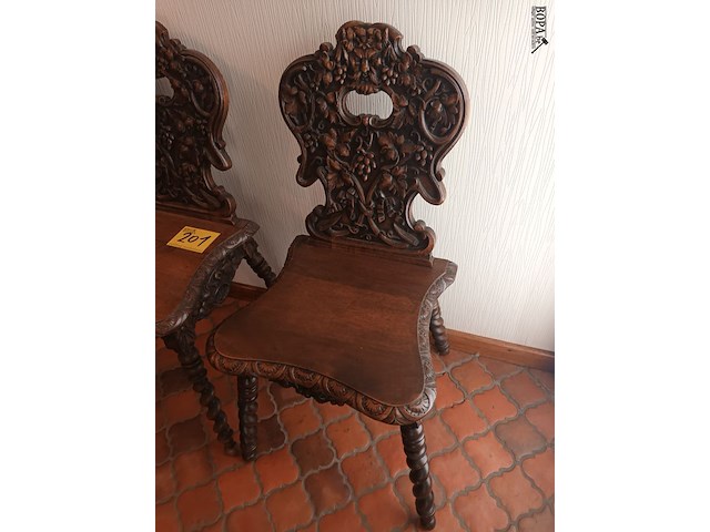 Lot 201 - koppel stoelen - afbeelding 2 van  6