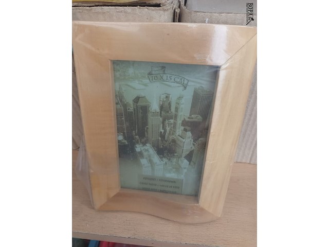 Lot 202 - fotokaders in hout - afbeelding 2 van  3