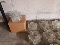 Lot 202 - glazen lampenkapjes. 13 stuks - afbeelding 4 van  4