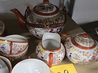 Lot 202 - japanstheeservies in porselein - afbeelding 4 van  4