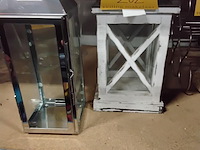 Lot 202 - lantaarn zilverkleur lifestyle at home + houten landelijke l - afbeelding 1 van  1