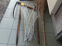 Lot 202 - oude landbouwwerktuigen - afbeelding 1 van  4