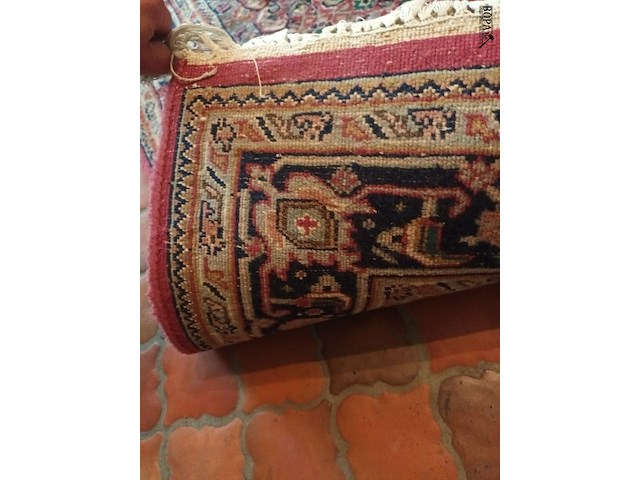Lot 202 - perzisch tapjit - afbeelding 2 van  3