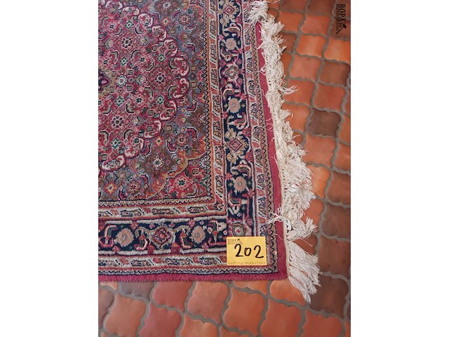Lot 202 - perzisch tapjit - afbeelding 3 van  3