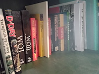 Lot 203 - lot boeken oorlog - afbeelding 2 van  2