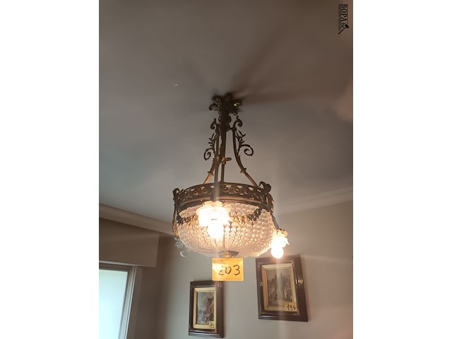 Lot 203 - luster met kristallen - afbeelding 1 van  4
