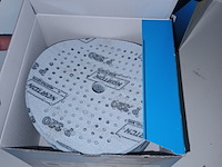 Lot 204 - norton schuurschijven. 7 dozen - afbeelding 3 van  3