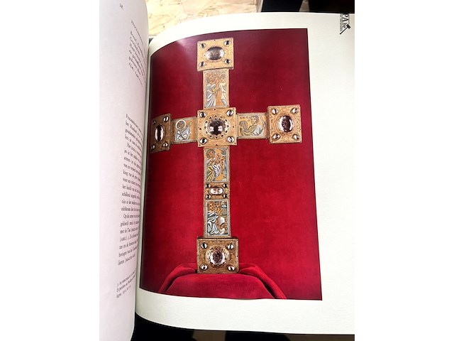 Lot 204 - romaanse kunst - afbeelding 4 van  5