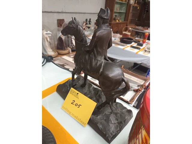 Lot 205 - beeld napoleon - afbeelding 3 van  5