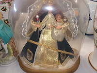 Lot 205 - globe met maria - afbeelding 1 van  3