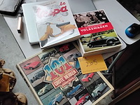 Lot 205 - lot boeken voertuigen - afbeelding 1 van  1