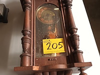 Lot 205 - muurklok - afbeelding 1 van  3