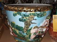 Lot 206 - cache-pot en terrine - afbeelding 2 van  5