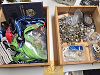 Lot 206 - diverse politie items - afbeelding 1 van  8