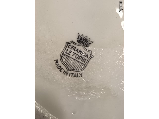 Lot 206 - italiaanse vazen. 2 stuks - afbeelding 5 van  5