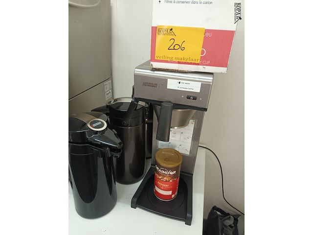 Lot 206 - koffiezetapparaat en thermoskannen - afbeelding 1 van  7