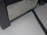 Lot 206 - koffiezetapparaat en thermoskannen - afbeelding 7 van  7