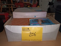 Lot 206 - make-up spiegel en haarspelden - afbeelding 3 van  3