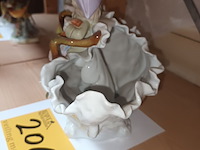 Lot 206 - sierschaal in porselein - afbeelding 3 van  4