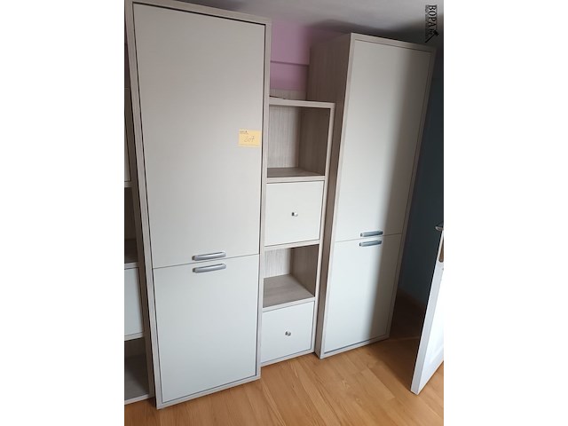 Lot 207 - complete slaapkamer - afbeelding 3 van  6