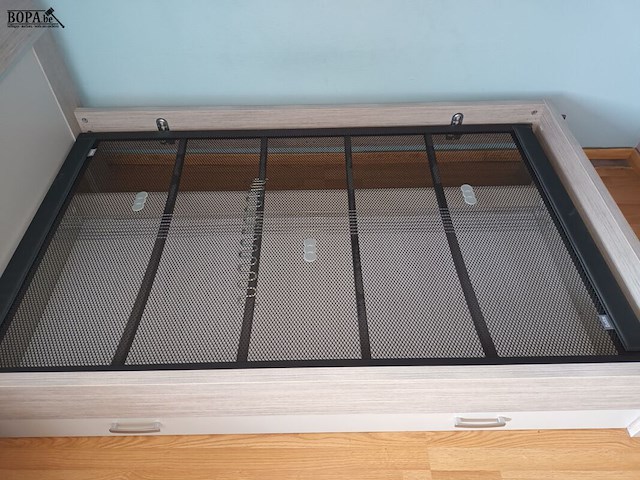 Lot 207 - complete slaapkamer - afbeelding 5 van  6
