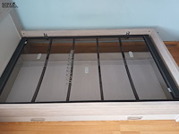 Lot 207 - complete slaapkamer - afbeelding 5 van  6