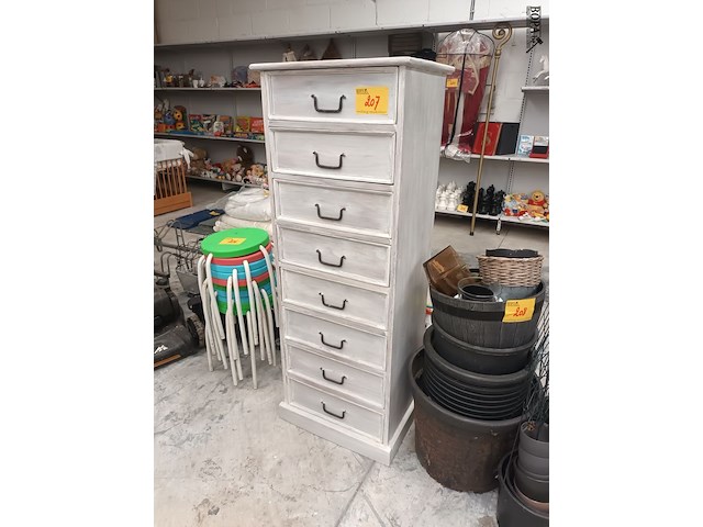 Lot 207 - ladenkast - afbeelding 1 van  3
