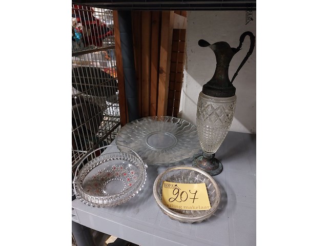 Lot 207 - lot glazen schalen en karaf, ong. 4 stuks - afbeelding 1 van  1