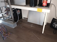 Lot 207 - tafel - afbeelding 1 van  3