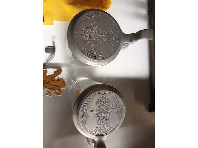 Lot 207 - vlaamse memorabilia. 5 stuks - afbeelding 6 van  6