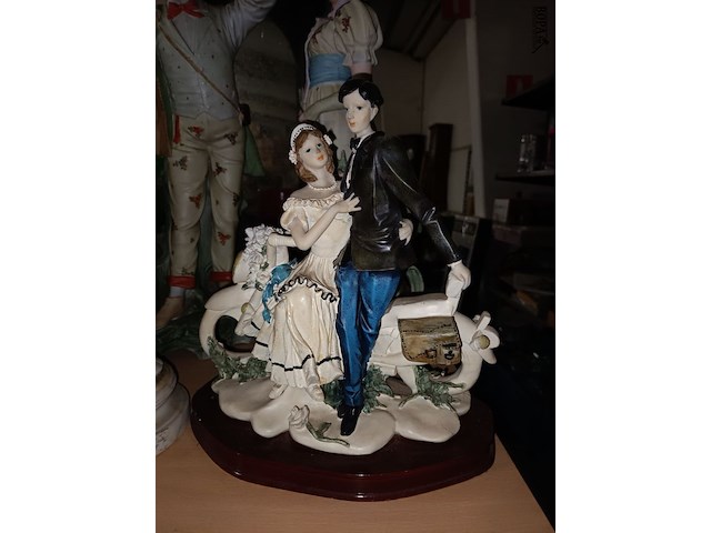 Lot 208 - biscuit beelden. 5 stuks - afbeelding 2 van  4