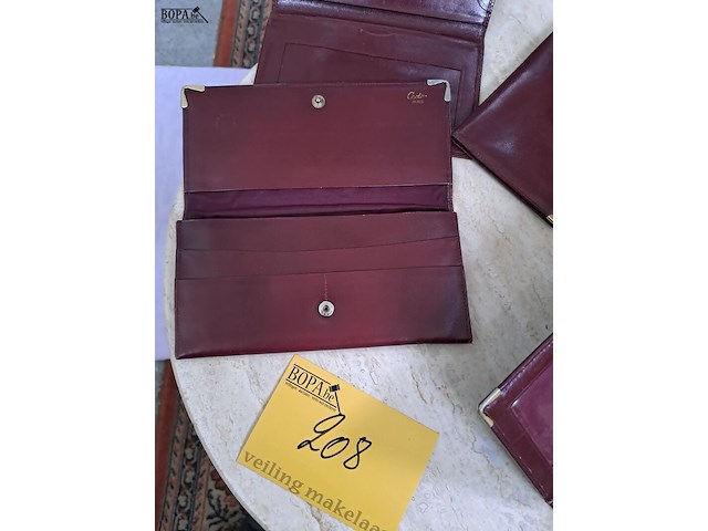 Lot 208 - cartier paris getekend en origineel: portemonnee voor dames - afbeelding 2 van  9