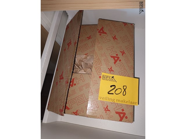Lot 208 - häfele houten lamellen. 7 dozen - afbeelding 5 van  5