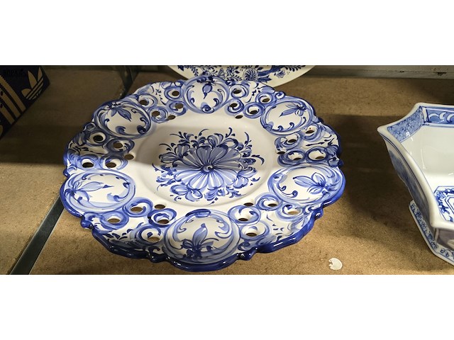 Lot 208 - lot deco wo boch 5 stuks - afbeelding 4 van  11