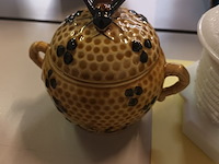 Lot 208 - meli honing potjes. 2 stuks - afbeelding 2 van  4