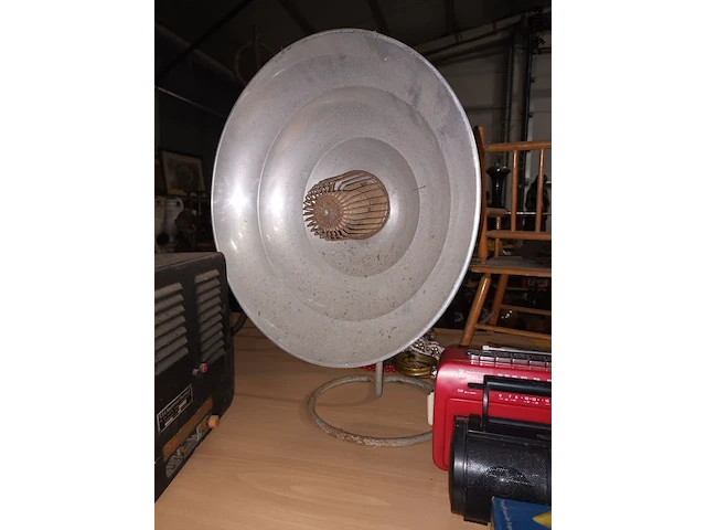 Lot 208 - opnametoestel en straalkachel - afbeelding 4 van  4