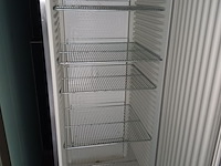 Lot 209 - koelkast liebherr - afbeelding 2 van  5