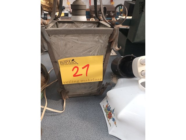 Lot 21 - antieke verlichting. 4 stuks - afbeelding 3 van  4