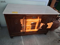 Lot 21 - antieken eiken dressoir met dik witgrijs marmeren blad, auth