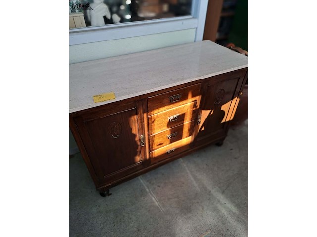 Lot 21 - antieken eiken dressoir met dik witgrijs marmeren blad, auth - afbeelding 4 van  5
