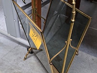 Lot 21 - antieken krantenhouder in koper en glas - afbeelding 2 van  2