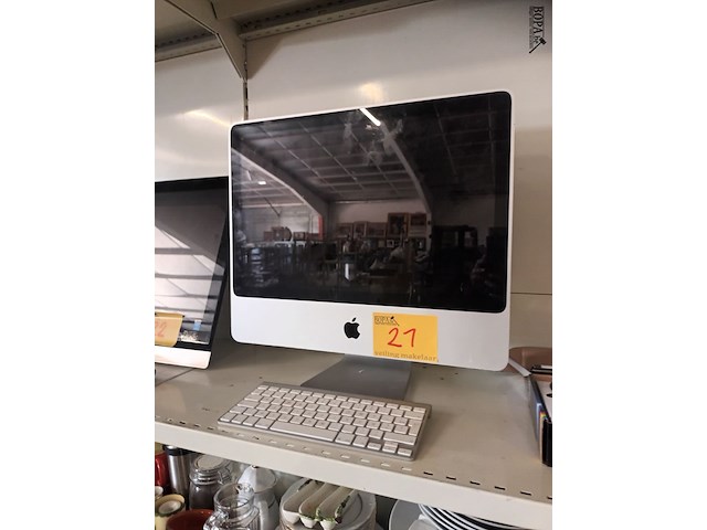 Lot 21 - apple i-mac - afbeelding 1 van  3