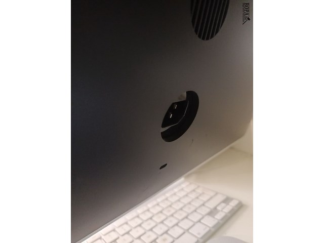 Lot 21 - apple i-mac - afbeelding 3 van  3