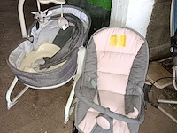 Lot 21 - babywipstoelen - 2 stuks