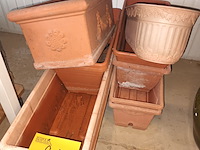 Lot 21 - bloembakken. 12 stuks