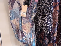 Lot 21 - blouses en kleedjes maat 40. 5 stuks - afbeelding 2 van  5
