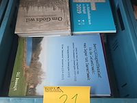 Lot 21 - boeken - afbeelding 1 van  5
