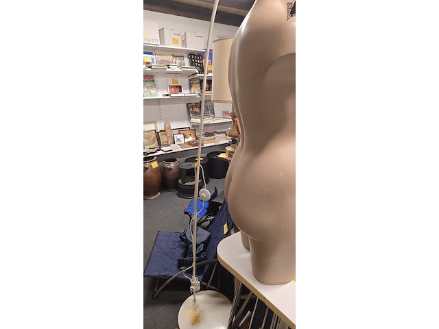 Lot 21 - booglamp wit - afbeelding 3 van  4