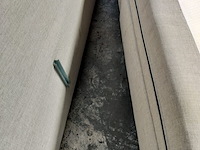 Lot 21 - boxspring voor 2 personen - afbeelding 2 van  3