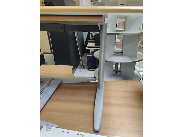 Lot 21 - burelen - 2 stuks - afbeelding 2 van  4